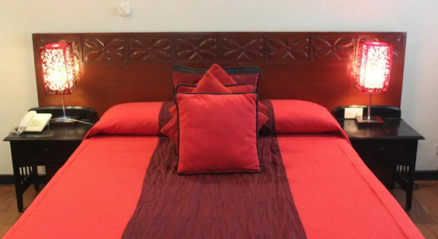 Двухместный номер Deluxe Manila Manor Hotel