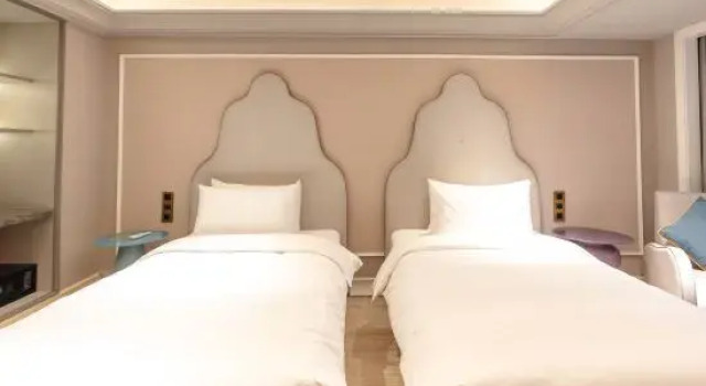 Номер Standard Mercure Hangzhou East Railway Station