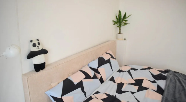 1 Bedroom Apartment With River View Roof Terrace Sleeps 2