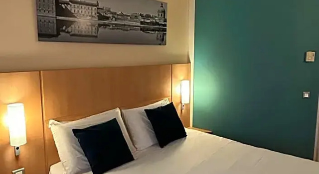 Номер Comfort ibis Toulouse Aeroport