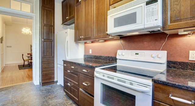 Апартаменты Downtown Savannah Apartment, Walk to Forsyth Park!