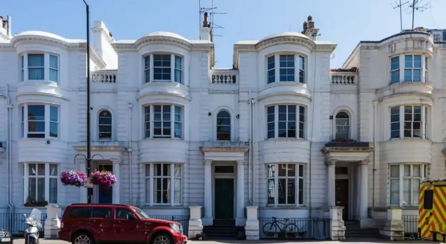 Elegant, Airy 2 Bedroom Flat in Paddington