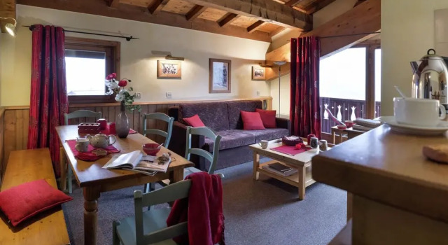 Mountain Stay With Spa, Забронировать Курортный отель Отели Тинь с парковкой, Парковка