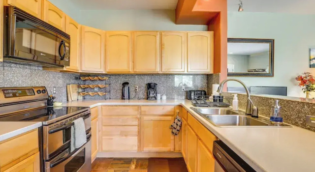 Апартаменты Cozy Condo w/ Views, 3 Mi to Winter Park Resort!