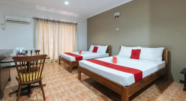 RedDoorz @ KM 50 Aguinaldo Highway Tagaytay