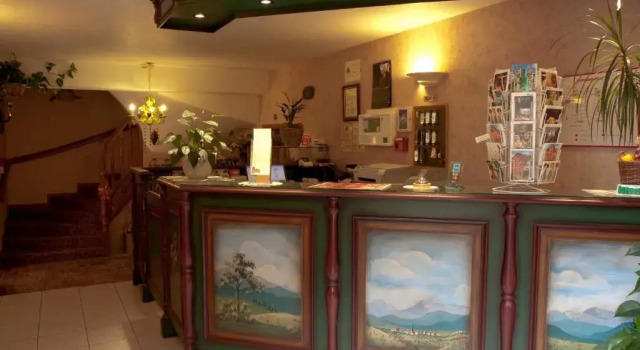 Hôtel Winzenberg bed and breakfast, Book Hotel Hotels in Alsace with Parking, Parking