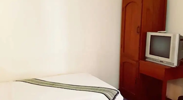 Номер Standard Kyaw Hotel