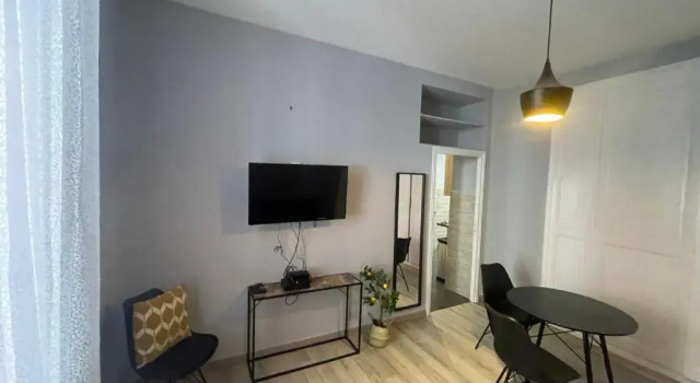 Charming one bedroom near Monaco, Book Lejlighed Lejligheder i Tiree Island, Lejlighed