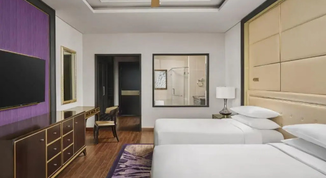 Двухместный клубный номер Executive с красивым видом из окна Sheraton Can Tho