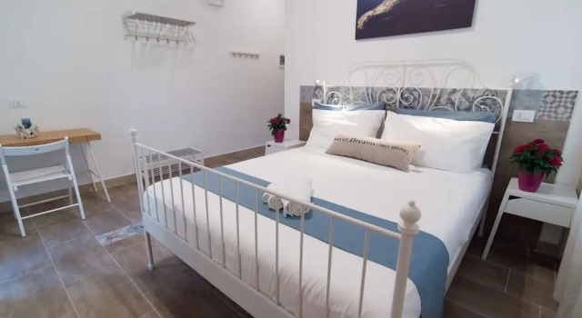 B&B Raudino, Book Bed and Breakfast Hotels in Sicily with Parking, Parking