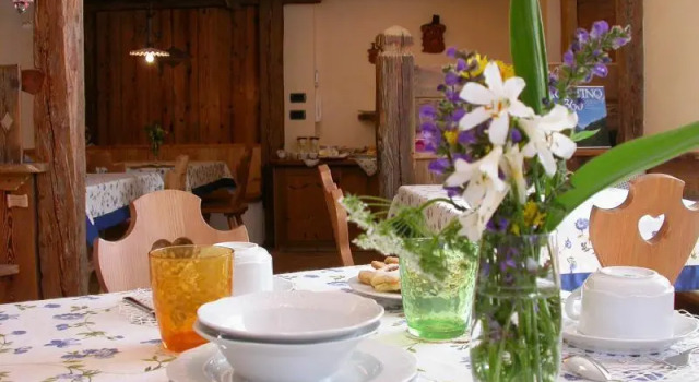 B&B Famiglia Corrà Pio, Забронировать Отель «постель и завтрак» Трес Val di Non