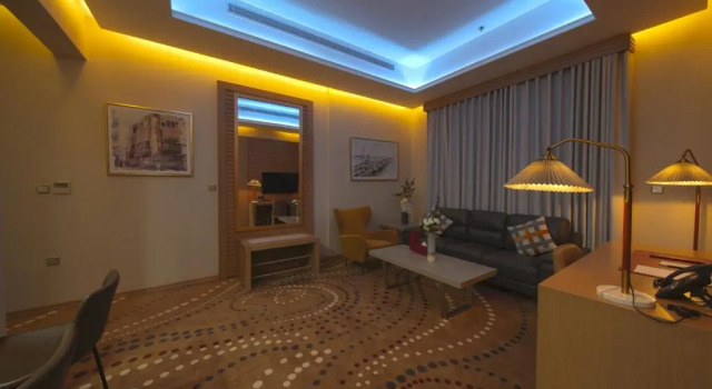 Семейный люкс Redwaves Hotel
