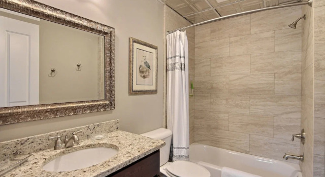Студия The Suites at Bay