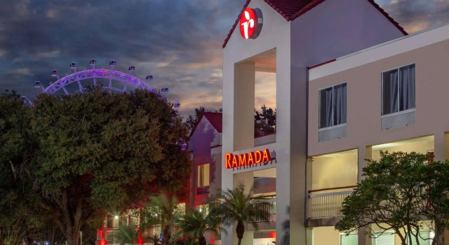 Ramada Inn Convention Center I-Drive Orlando, Book Hotel Doctor Phillips USA