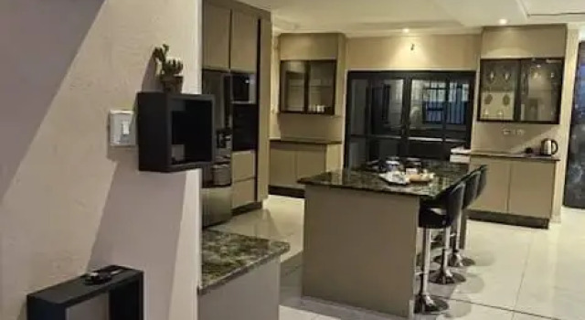 Villa De Luna in Avondale, Lomagundi Road, Book Villa 3-Star Hotels in Harare, 3*