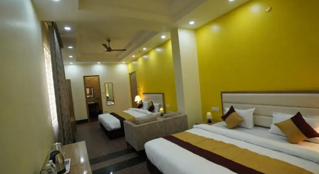 Семейный номер Deluxe Hotel SKS Grand Palace-Vrindāvan