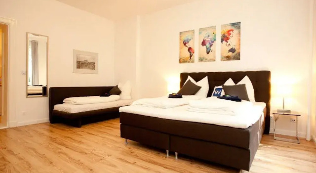 Lovely Flats Englische Straße, Prenota Hotel Charlottenburg-Wilmersdorf Berlino, vicino a Stazione Metro Turmstraße
