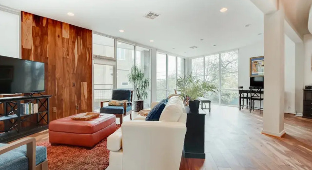 1500 Summit St Townhouse Unit 7