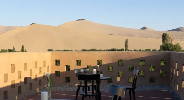 Dunhuang Yinshanji Designer View Courtyard Luxury Homestay