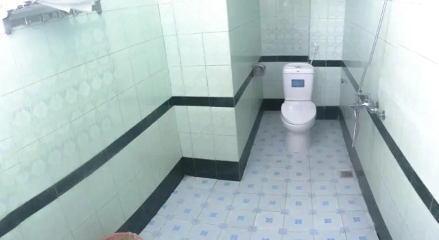Трёхместный номер Standard с балконом и с красивым видом из окна Hoa Binh Hotel Quang Binh
