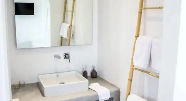 Номер Deluxe с балконом Bellou Suites