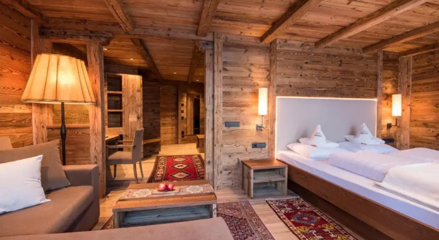 Люкс Charmehotel Uhrerhof - Deur