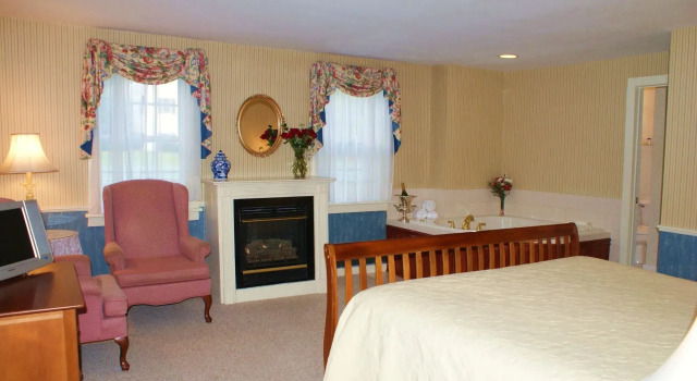 Echo Lake Inn