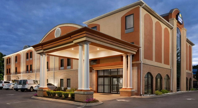 Days Inn and Suites Murfreesboro, 예약 호텔 머프리즈버러 테네시