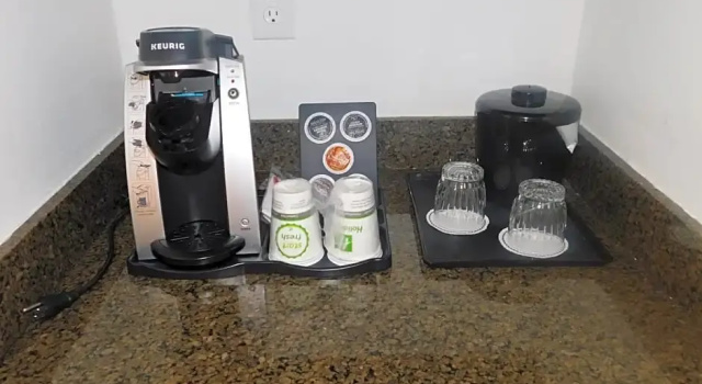 Двухместный номер Standard с балконом Holiday Inn Irving Las Colinas by IHG