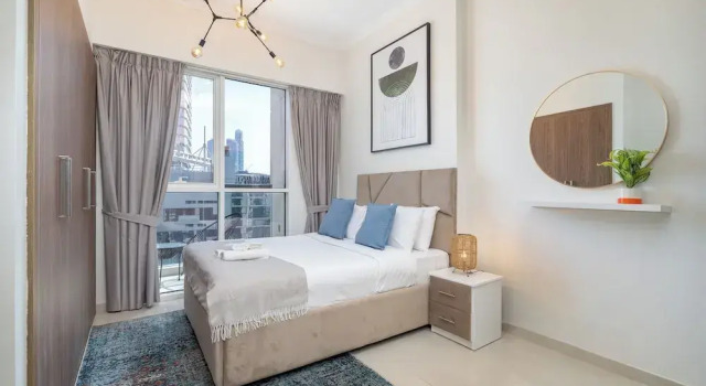 Апартаменты Business Heaven Crest Vacation Homes Downtown - Studio, 1, & 3 Bedroom Suites 2 minute walk to Dubai Mall and Burj Khalifa