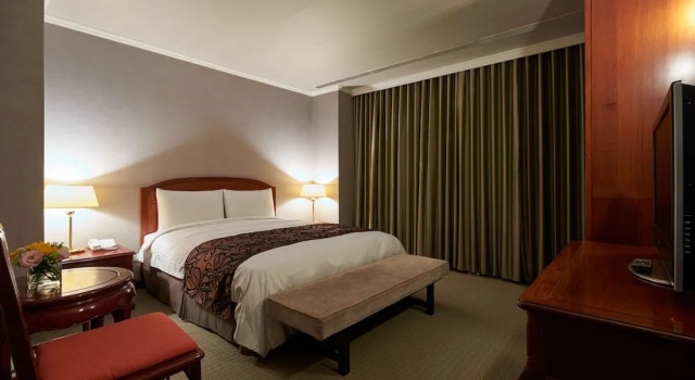 Четырёхместный номер Deluxe SOL Hotel