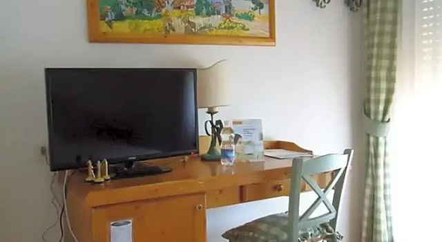 Номер Standard Relais Picaron