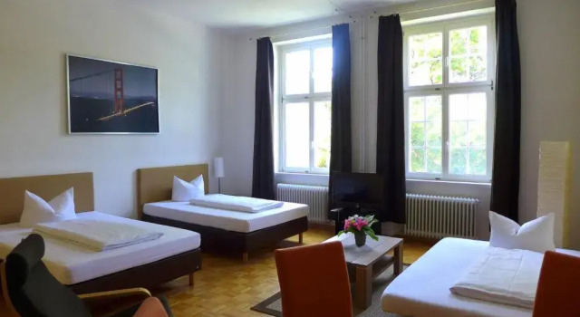 Трёхместный номер Standard Apartment Hotel Konstanz