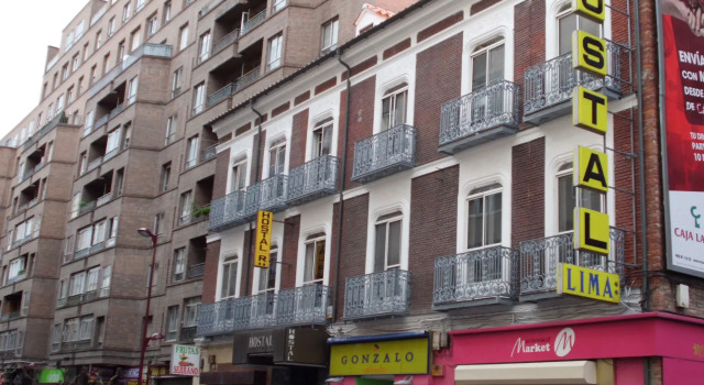 Hostal Lima, Забронировать Отель Недорогие отели Вальядолид, рядом с Церковь Сан-Бенито, недорого