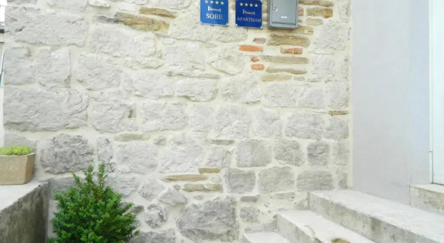 Guest House Kala, Prenota Affittacamere Splitska 