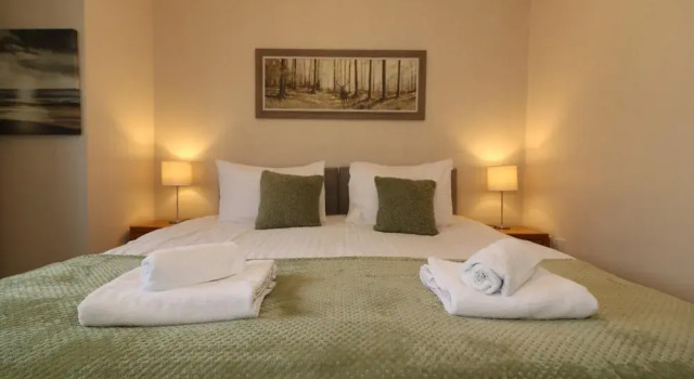 Angus House - Glasgow, Забронировать Апартаменты/квартира Отели Glasgow & The Clyde Valley с парковкой, Парковка