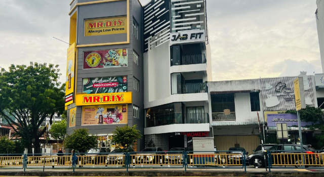 Burmahtel - Hotel
