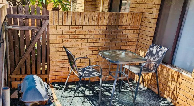 Paddys Golden Patch, Book Hotel Boulder Western Australia