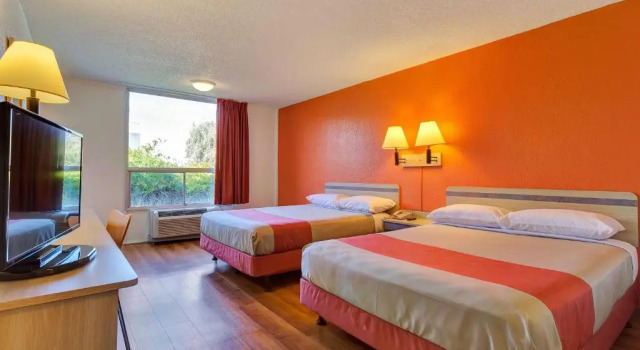 Четырёхместный номер Standard Motel 6-Belmont, CA - San Francisco - Redwood City