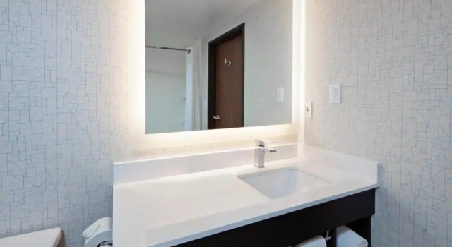 Номер Standard Holiday Inn Express & Suites Oakland - Airport by IHG