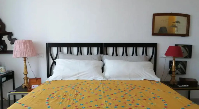 B&B ICHOME NAPOLI - Maison dArtiste, Забронировать Отель Отели Неаполя с завтраком, рядом с Кафедральный собор Неаполя, Завтраки