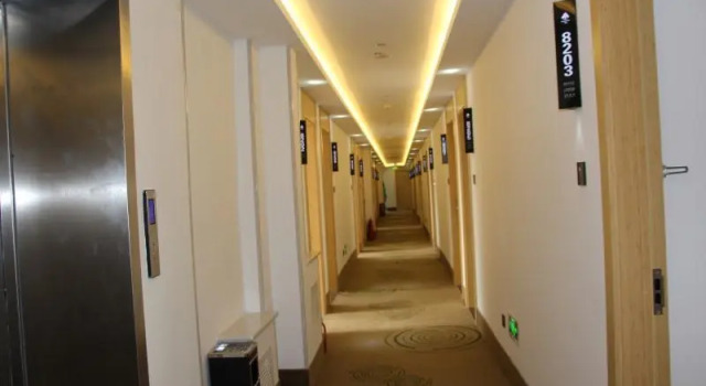 Люкс Deluxe GreenTree Inn Langfang Dachang Studio City