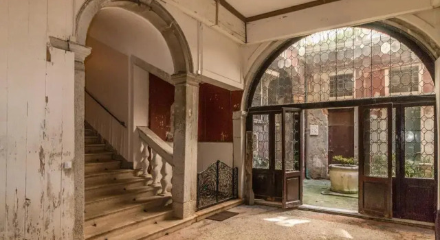 Апартаменты Admiral Emo Palace Over Canal Grande
