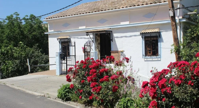 Casa Oasis, Reservar Hotel Almedinilla Madrid