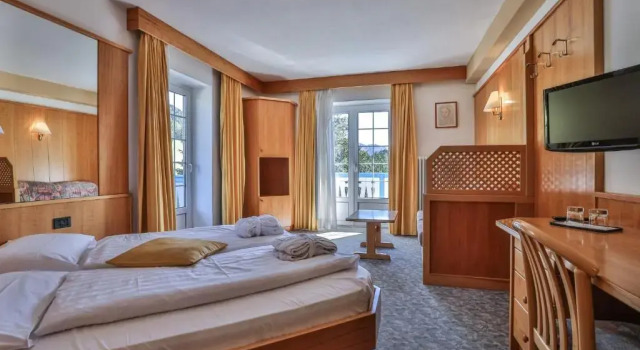Семейный номер Standard с балконом MyTime Hotels Savoy