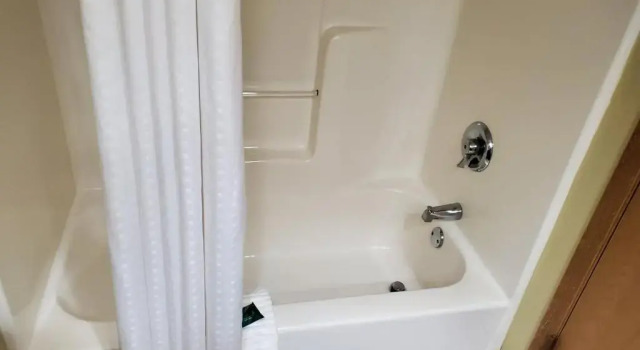 Номер Standard City Express by Marriott Bemidji