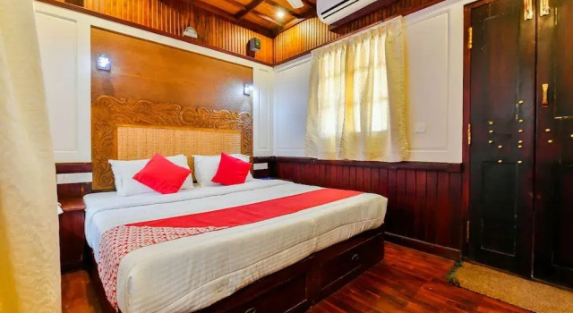 OYO 23210 KHBO Diamond Sharing Houseboat, Забронировать Отель Отели штата Кералы с завтраком, Завтраки