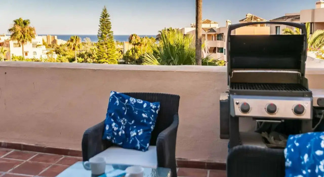 75-Apartment with Views in Elviria, Marbella