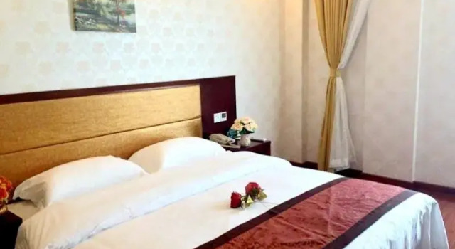Люкс GreenTreeInn JiaDing F1Circuit FangTai HardwareMarket Hotel
