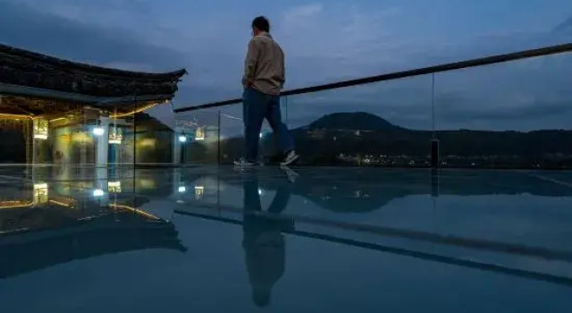 Wanluo Mansion Inn, Buchen Sie Hotel Hotels in Yunnan mit Parkplatz, Parkplätze